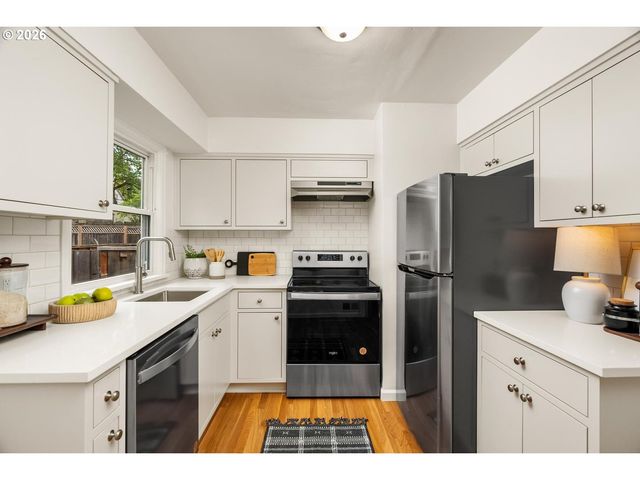 1435 Ne MASON St, Portland, OR 97211