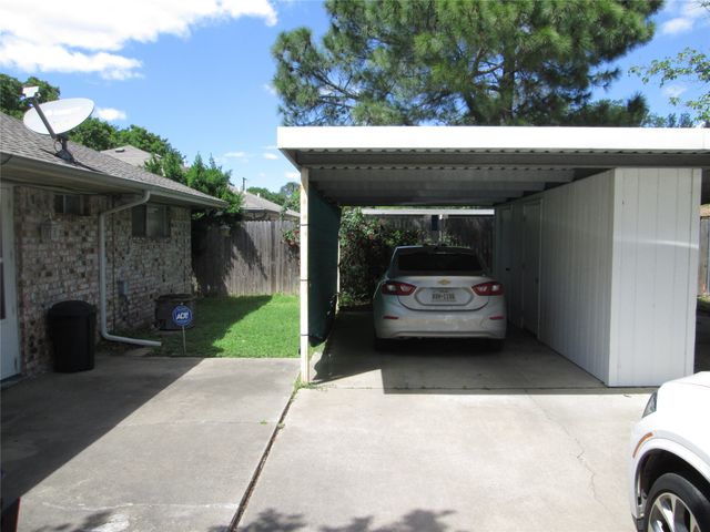 1202 N O'Connor Road, Irving, TX 75061