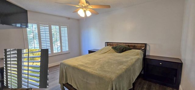 2601 Boundbrook Boulevard 206, Palm Springs, FL 33406