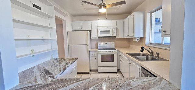 2601 Boundbrook Boulevard 206, Palm Springs, FL 33406