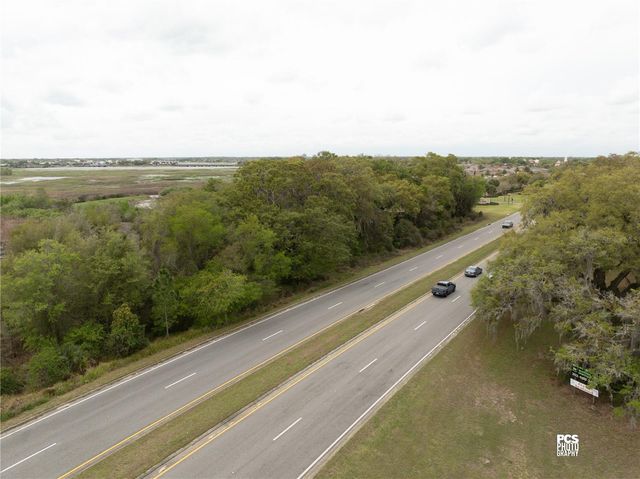 8769 E COUNTY ROAD 466, Lady Lake, FL 32162