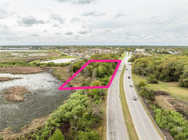 8769 E COUNTY ROAD 466, Lady Lake, FL 32162