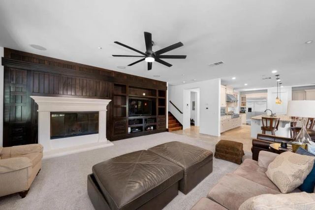 2023 Plaza Acapulco, Chula Vista, CA 91914