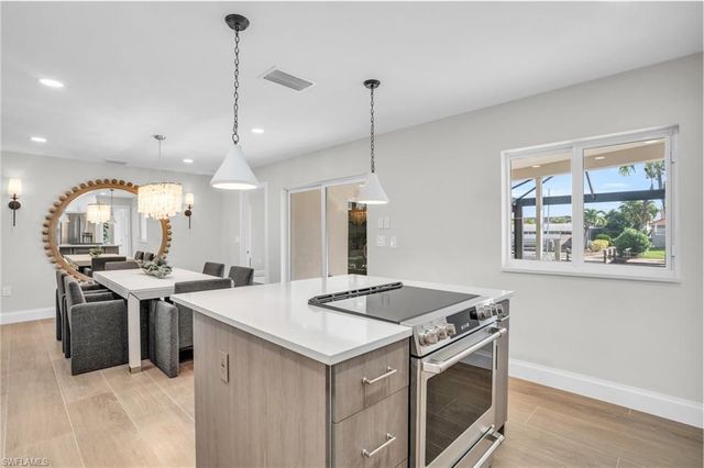 23 Palmview BLVD, Fort Myers Beach, FL 33931