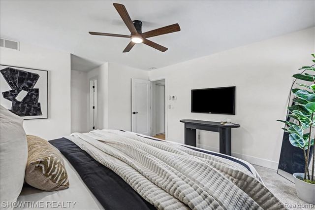 5688 Tequesta Court, West Bloomfield, MI 48323