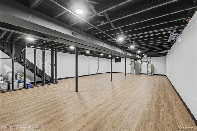 5688 Tequesta Court, West Bloomfield, MI 48323