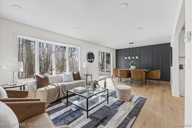 5688 Tequesta Court, West Bloomfield, MI 48323