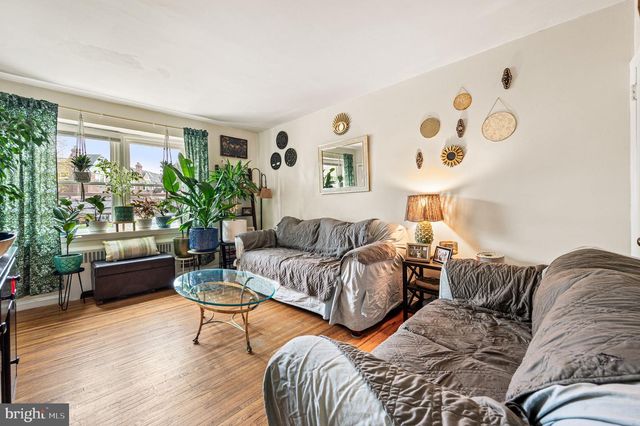 828 DERWYN RD, Drexel Hill, PA 19026