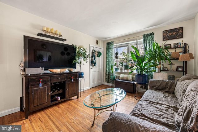 828 DERWYN RD, Drexel Hill, PA 19026