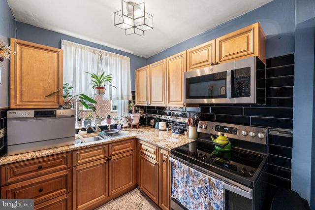 828 DERWYN RD, Drexel Hill, PA 19026