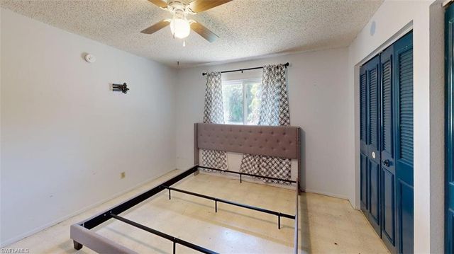 3501 White BLVD, Naples, FL 34117