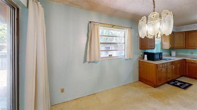 3501 White BLVD, Naples, FL 34117