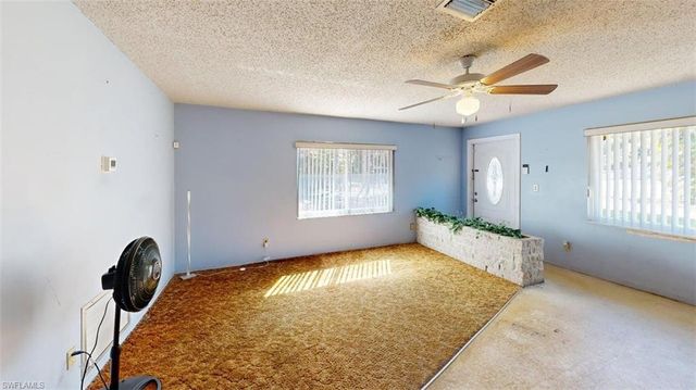 3501 White BLVD, Naples, FL 34117