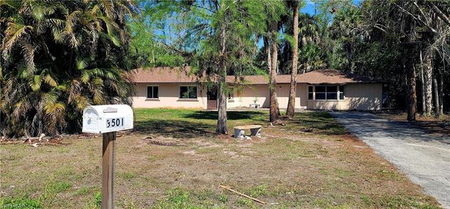 3501 White BLVD, Naples, FL 34117