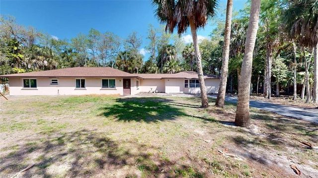 3501 White BLVD, Naples, FL 34117