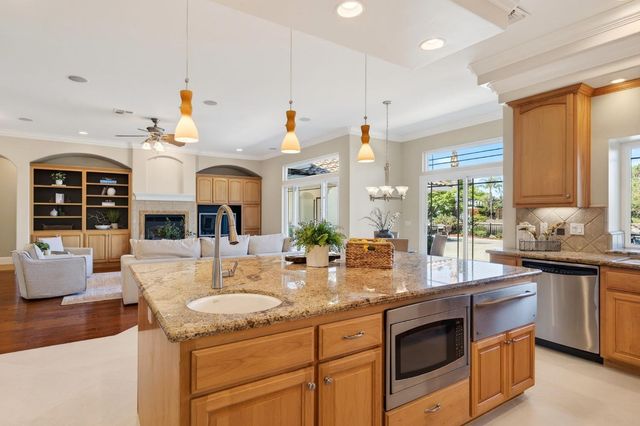 1501 Chalupa Pl, Davis, CA 95618