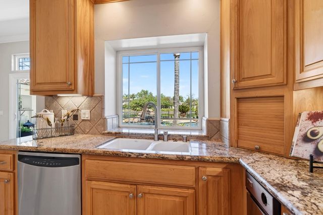 1501 Chalupa Pl, Davis, CA 95618