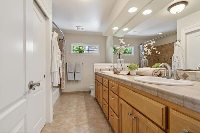 1501 Chalupa Pl, Davis, CA 95618