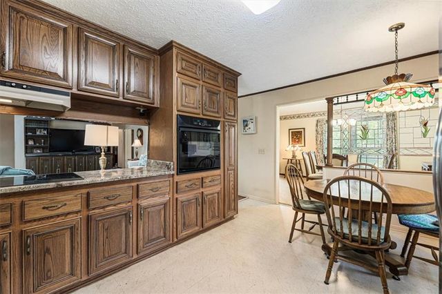 2950 Foothill Trail, Marietta, GA 30066