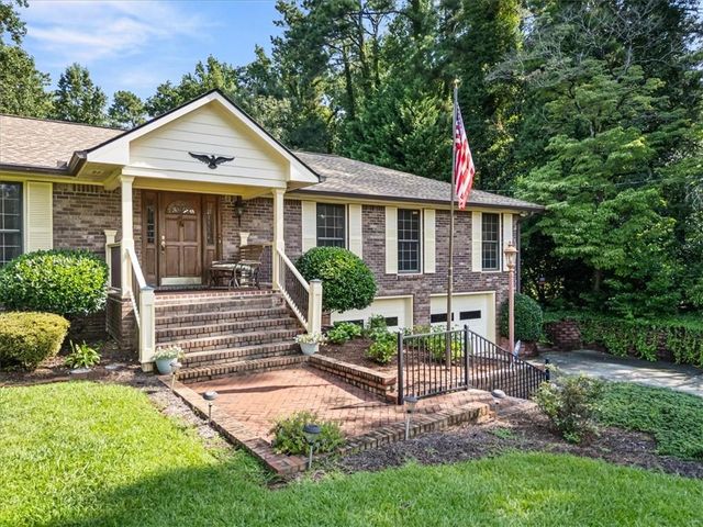 2950 Foothill Trail, Marietta, GA 30066