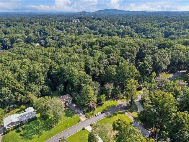 2950 Foothill Trail, Marietta, GA 30066