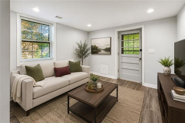 2950 Foothill Trail, Marietta, GA 30066