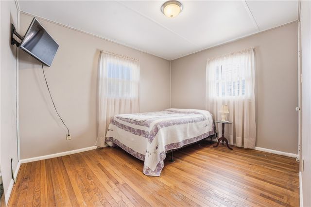 1613 Wooley Ave, New Castle, PA 16101