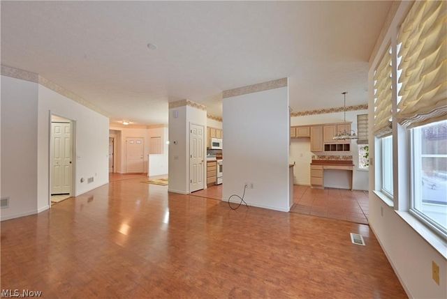 1908 Pembrooke Lane, Avon, OH 44011