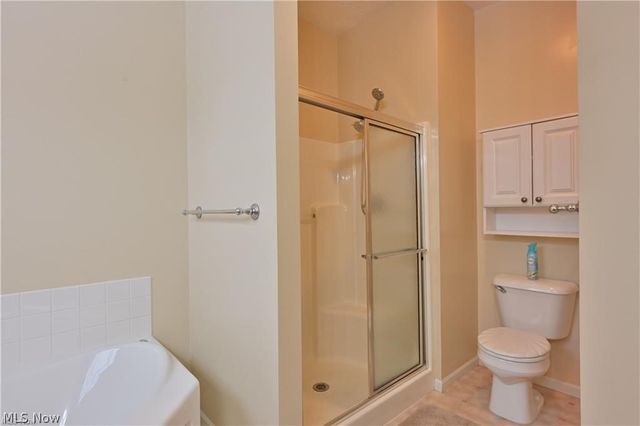 1908 Pembrooke Lane, Avon, OH 44011