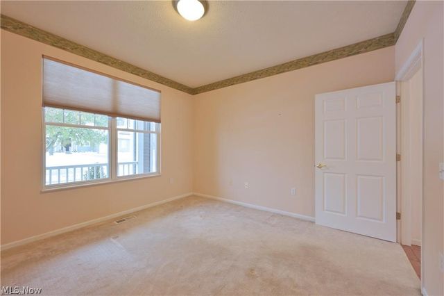 1908 Pembrooke Lane, Avon, OH 44011