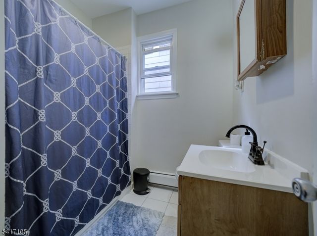 193 Clerk St, Jersey City, NJ 07305