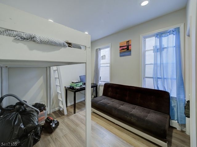 193 Clerk St, Jersey City, NJ 07305