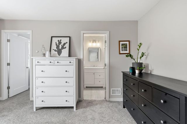 6640 W 18th Street, Saint Louis Park, MN 55426