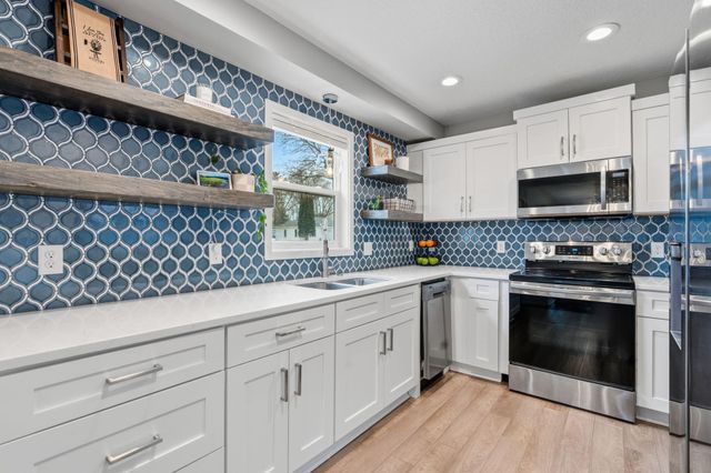 6640 W 18th Street, Saint Louis Park, MN 55426