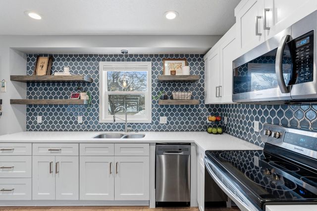 6640 W 18th Street, Saint Louis Park, MN 55426