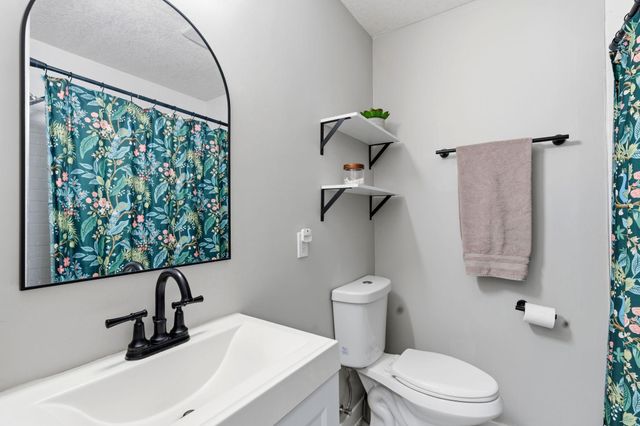 6640 W 18th Street, Saint Louis Park, MN 55426