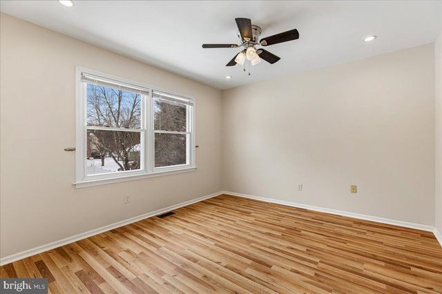 27 W CARTWRIGHT DR, Princeton Junction, NJ 08550