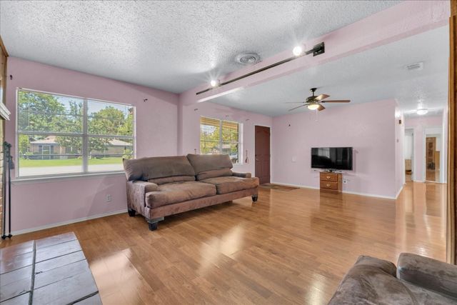 2210 Starlite Lane, Irving, TX 75061