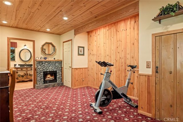 667 Dogwood Cyn, Blue Jay, CA 92317