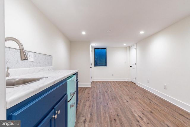 412 SEPVIVA ST, Philadelphia, PA 19125