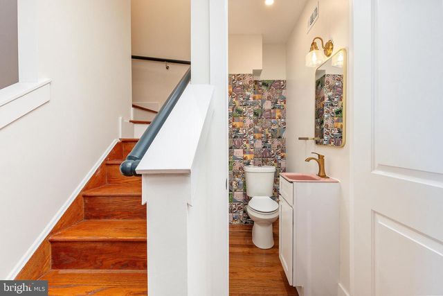 412 SEPVIVA ST, Philadelphia, PA 19125