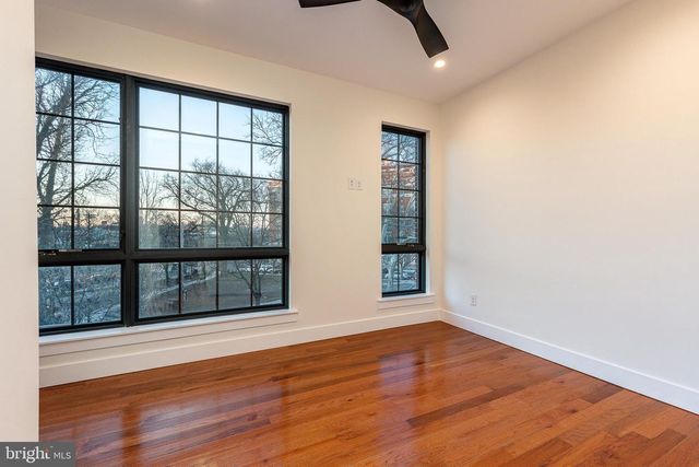 412 SEPVIVA ST, Philadelphia, PA 19125