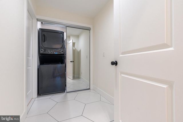 412 SEPVIVA ST, Philadelphia, PA 19125