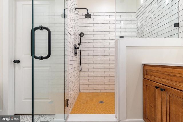 412 SEPVIVA ST, Philadelphia, PA 19125