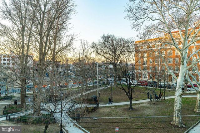 412 SEPVIVA ST, Philadelphia, PA 19125