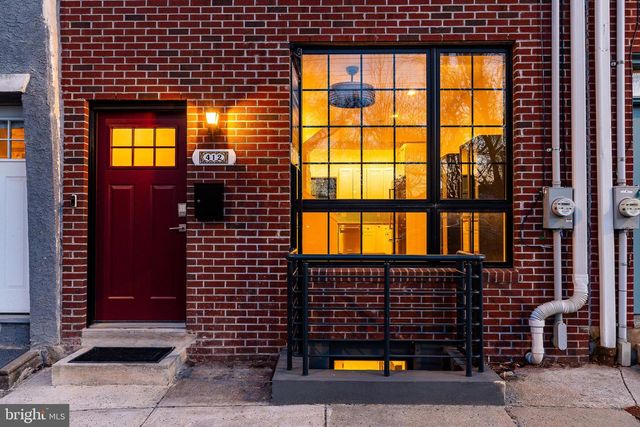 412 SEPVIVA ST, Philadelphia, PA 19125