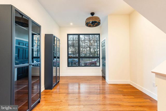 412 SEPVIVA ST, Philadelphia, PA 19125