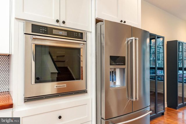 412 SEPVIVA ST, Philadelphia, PA 19125