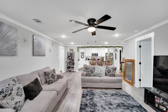 124 Coats Street, Waxahachie, TX 75165