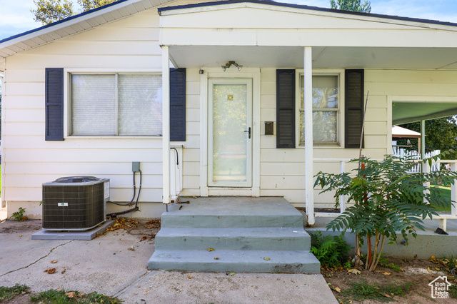 3813 GRANDVIEW DR, Ogden, UT 84403